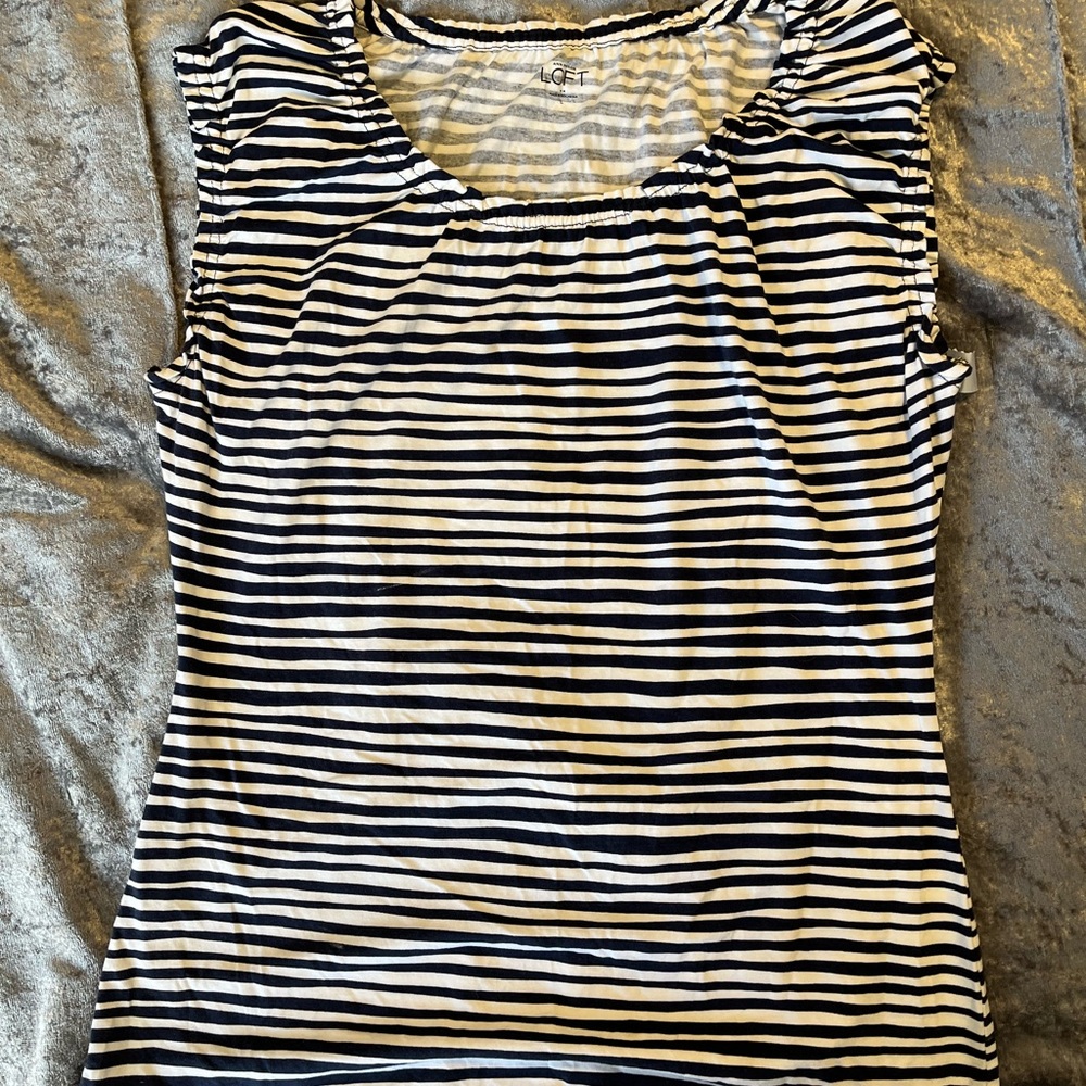 Loft short sleeve shirt